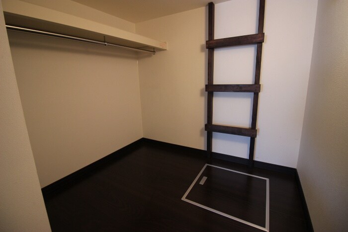 物件内観写真9　(収納)