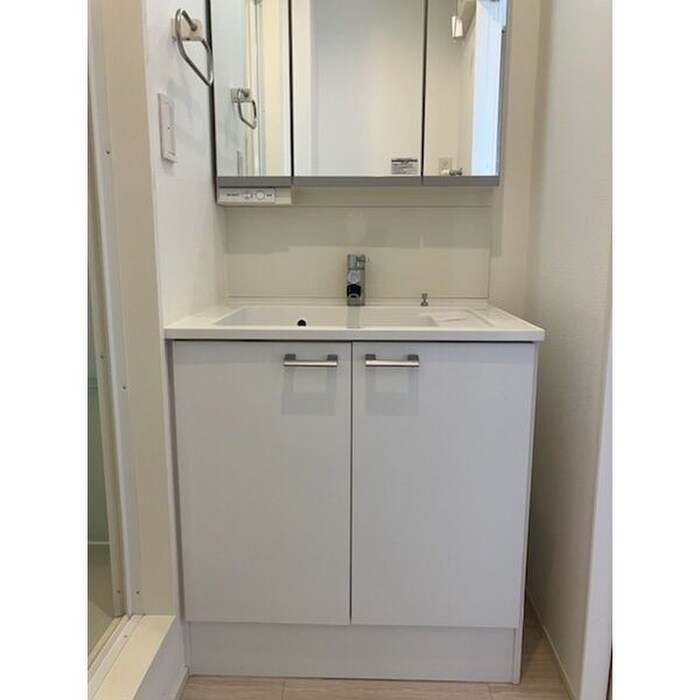 物件内観写真12　(洗面)