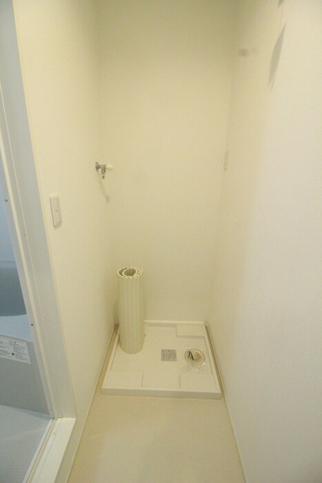 物件内観写真14　(洗濯機置場)