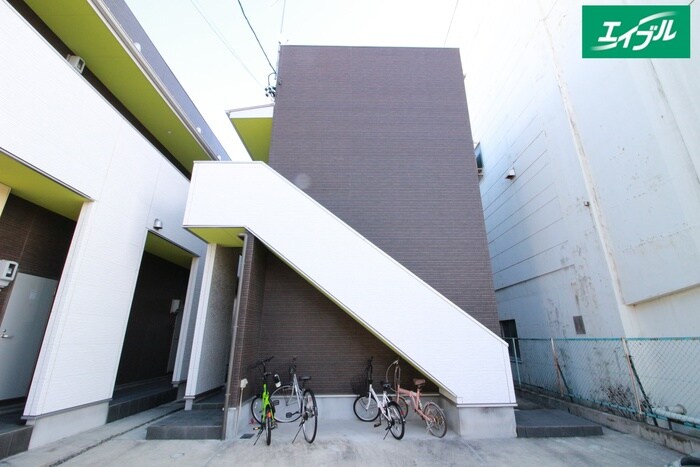 物件外観写真2　(外観写真)