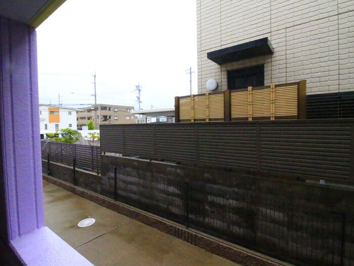 物件内観写真22　(室内からの展望)