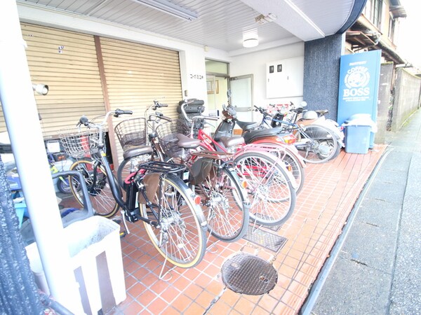 駐輪場