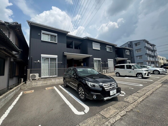 物件外観写真2　(外観写真)