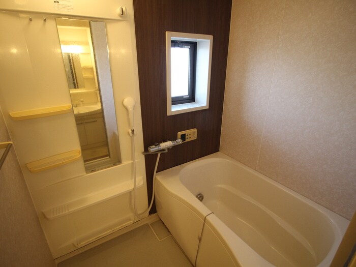 物件内観写真14　(バス／シャワールーム等)