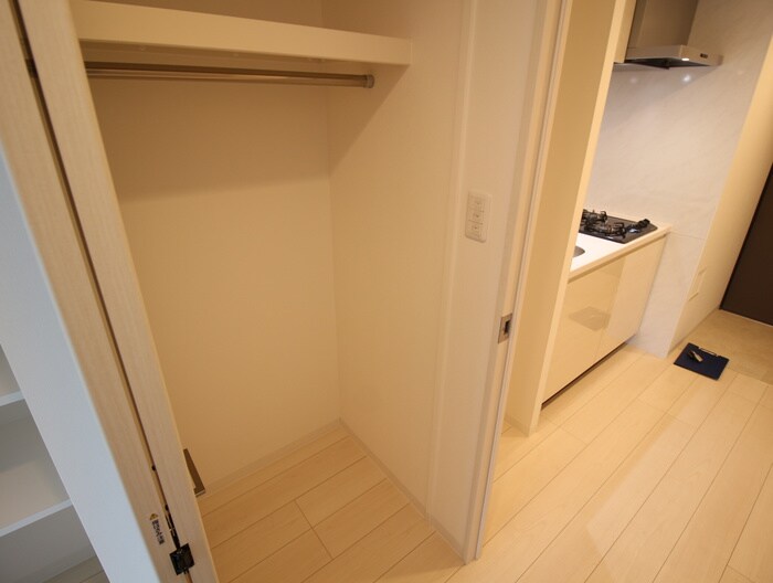 物件内観写真5　(収納)