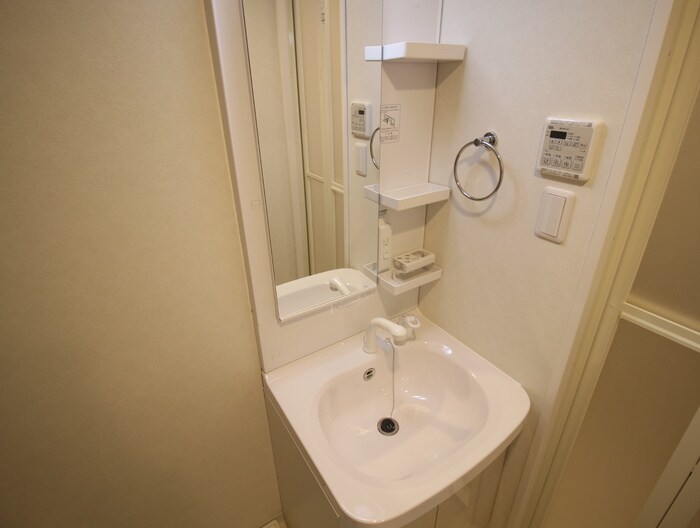 物件内観写真7　(洗面)