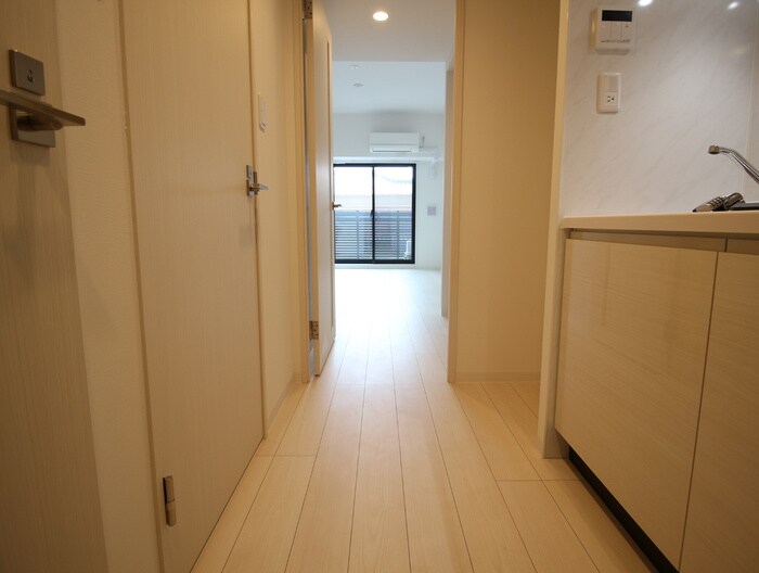 物件内観写真12　(廊下)