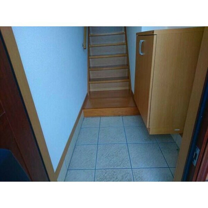 物件内観写真14　(玄関)