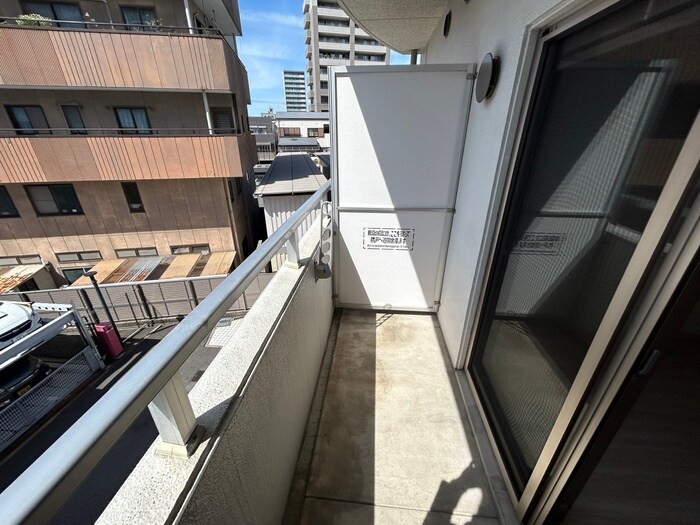 物件内観写真17　(室内からの展望)