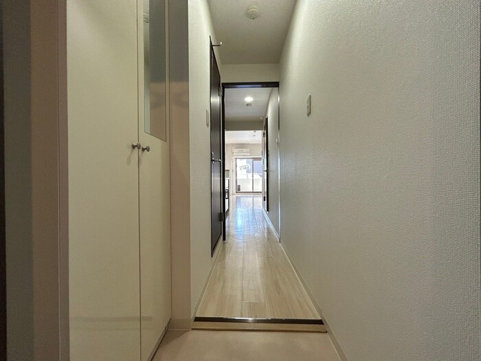 物件内観写真21　(玄関)