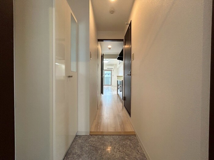 物件内観写真22　(玄関)