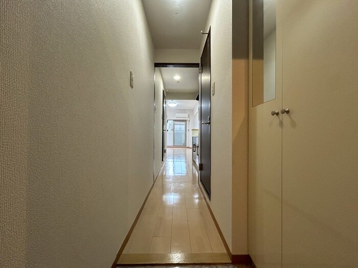 物件内観写真22　(玄関)