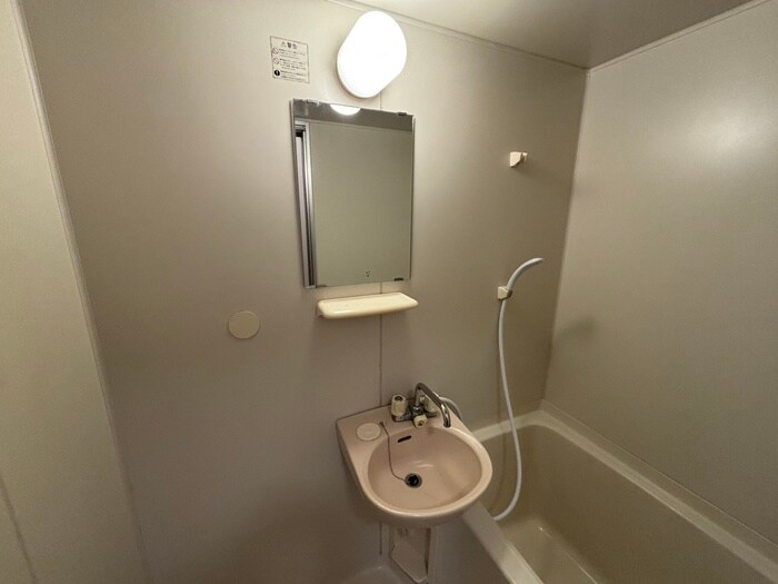 物件内観写真9　(洗面)