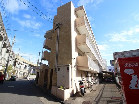 サンジョイフル外観写真