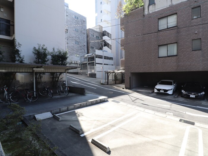 物件内観写真15　(室内からの展望)