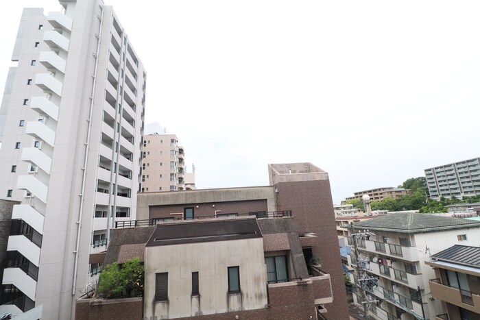 物件内観写真22　(室内からの展望)