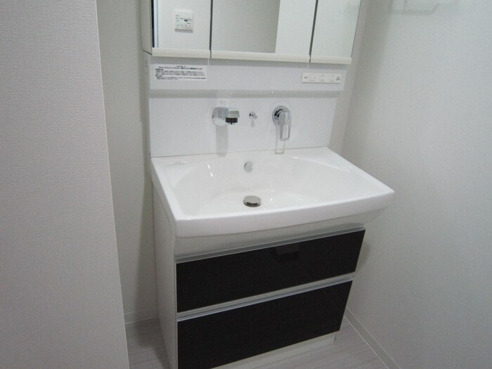物件内観写真11　(洗面)