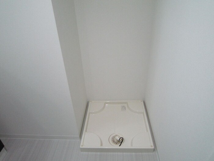 物件内観写真18　(洗濯機置場)