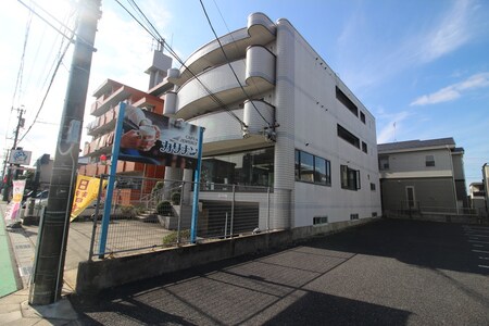 カリナンビル外観写真