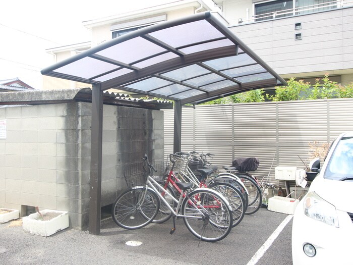 物件外観写真6　(駐輪場)