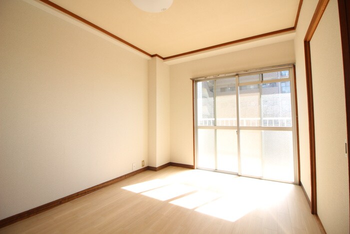 物件内観写真11　(居室)