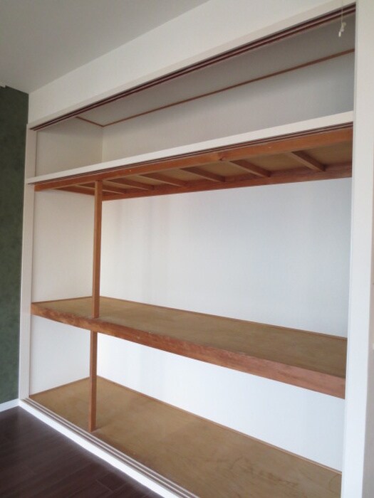 物件内観写真16　(収納)