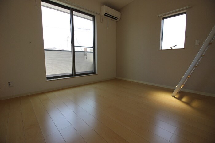 物件内観写真7　(居室)