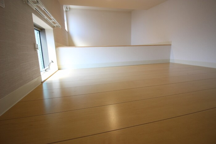 物件内観写真9　(ロフト)