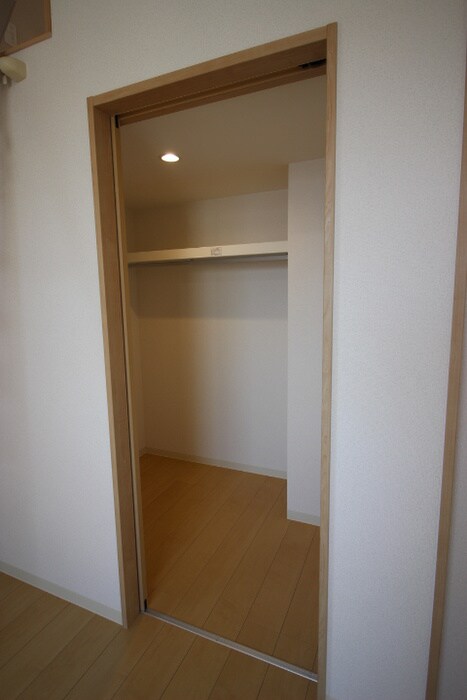 物件内観写真10　(収納)