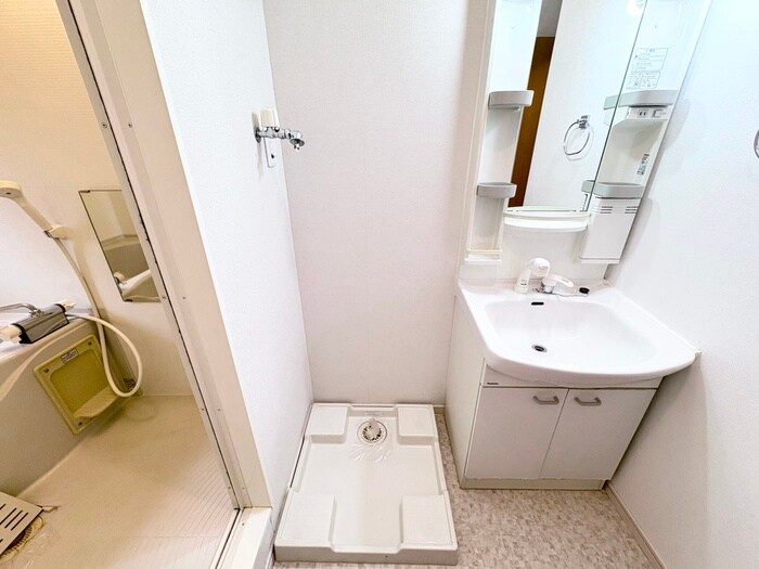 物件内観写真20　(洗濯機置場)