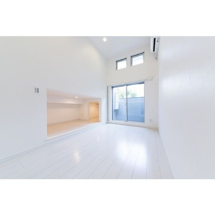 物件内観写真3　(居室)