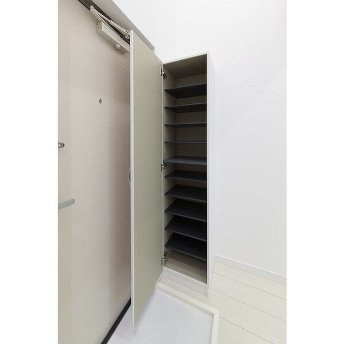 物件内観写真6　(玄関)