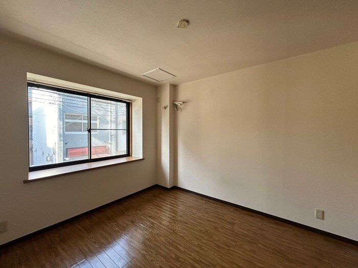 物件内観写真4　(居室)