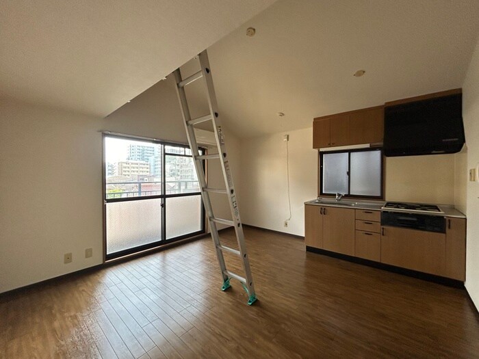 物件内観写真4　(居室)