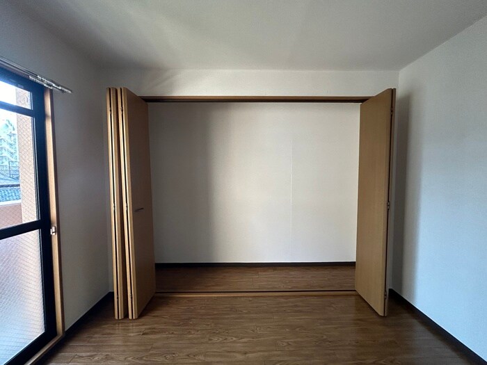 物件内観写真11　(収納)