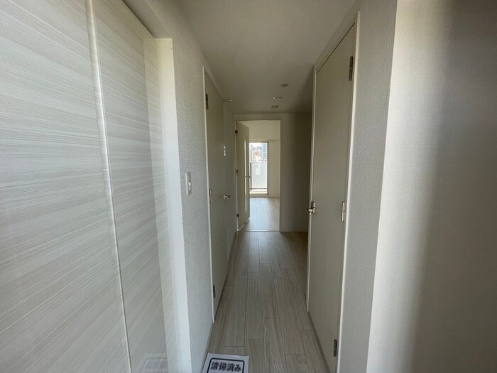 物件内観写真7　(廊下)