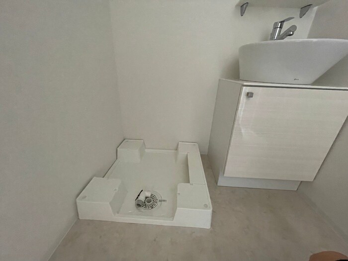 物件内観写真14　(洗濯機置場)