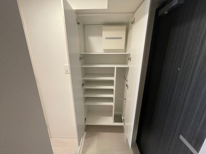 物件内観写真14　(靴箱)