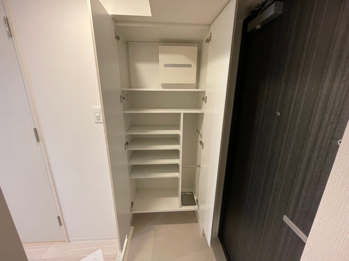 物件内観写真15　(靴箱)