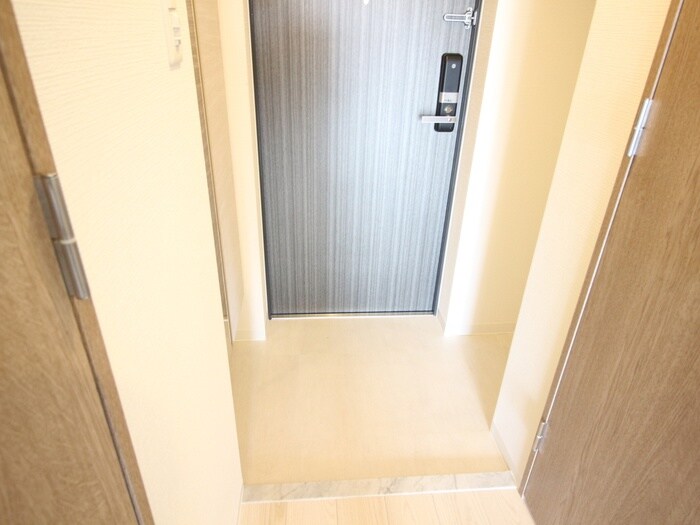 物件内観写真19　(玄関)