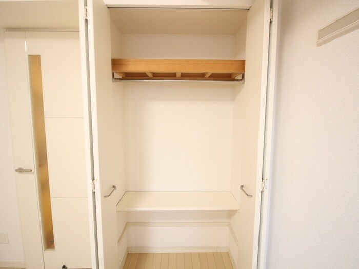 物件内観写真10　(収納)