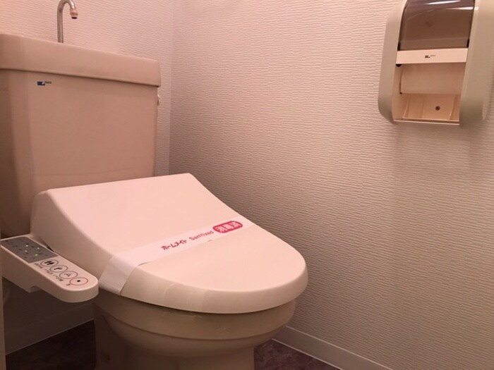 物件内観写真5　(トイレ)