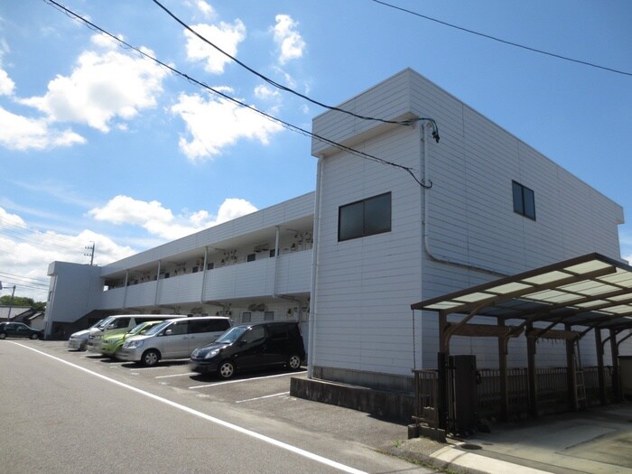 物件外観写真3　(駐輪場)