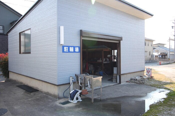 物件外観写真6　(建物設備)