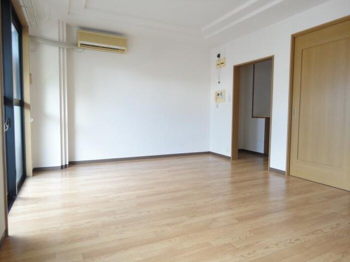 物件内観写真11　(居室)