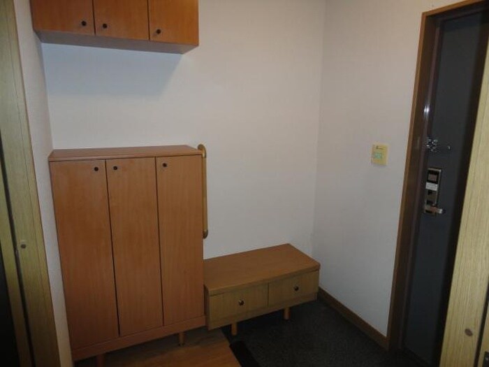 物件内観写真18　(靴箱)