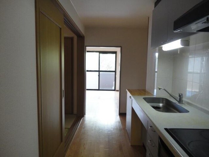 物件内観写真19　(廊下)