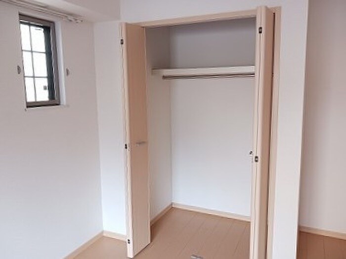 物件内観写真6　(収納)