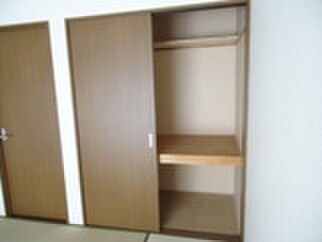 物件内観写真11　(収納)