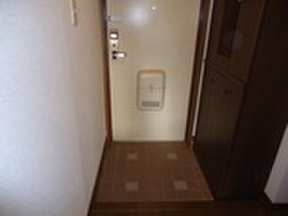 物件内観写真21　(玄関)
